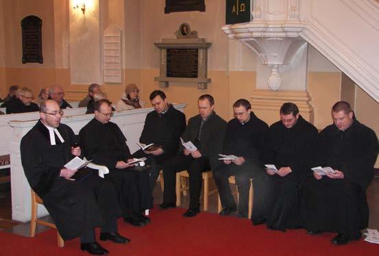 Ner Zabytkowy cmentarz przy kościele ewangelicko-augsburskim