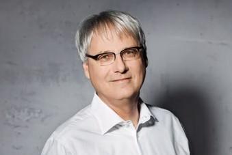 A zatem, dla odniesienia sukcesu w biznesie potrzeba czegoś więcej, mianowicie zgodnego z prawem postępowania zarządów, dyrektorów, menedżerów oraz ogółu pracowników Grupy Deutsche Telekom (dalej: