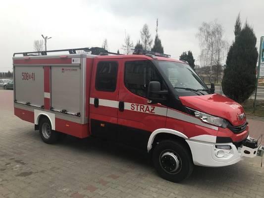 2017 Lekki samochód ratowniczo-gaśniczy na podwoziu IVECO DAILY 4x2 dla OSP TUKLĘCZ Koszt inwestycji: 300 000 zł Budżet gminy: 100
