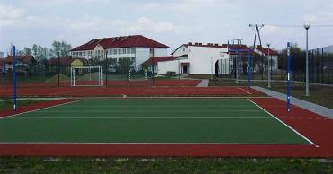 Rytwianach wraz z ogrodzeniem i