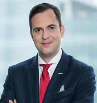 Zajął II miejsce wśród najlepszych doradców w kategorii spory przed sądami w IX (2015) i XI (2017) Rankingu Firm i Doradców Podatkowych Dziennika Gazety Prawnej.