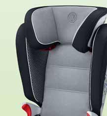Mocowanie fotelika do kanapy za pomocą Isofix.