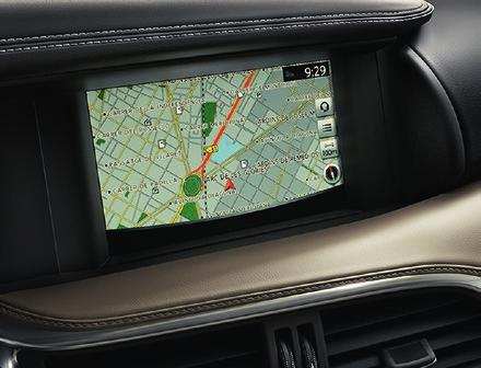 niekontrolowanej zmianie pasa ruchu (LDW Lane Departure Warning) Układ zapobiegający blokowaniu się kół podczas hamowania (ABS Anti-lock Braking System) na cztery koła, elektroniczny rozdział siły