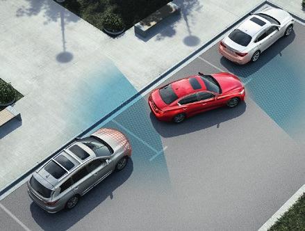kolizjami z przodu (FCW Forward Collision Warning) i zatrzymywania pojazdu System monitorujący i ostrzegający o zmianie ciśnienia w oponach (TPMS Tyre Pressure Monitoring System) Układ ułatwiający