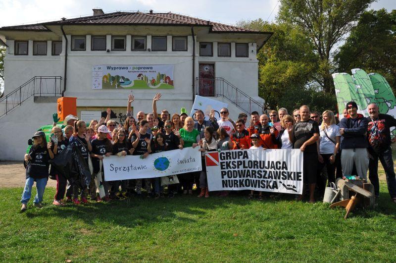 PODZIĘKOWANIA Fundacja Nasza Ziemia serdecznie dziękuje za zaangażowanie w kampanię wszystkim uczestnikom, organizatorom, lokalnym koordynatorom, wolontariuszom, Sponsorom, Partnerom oraz Patronatom