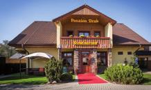 Zabrzeg Jasiennica Ligota Jaworze Czechowice-Dziedzice Horská chata PTTK (Poľského turisticko- -krajinovedného spolku) na vrchu Szyndzielnia, Bielsko-Biała Jerzy Siodłak Cestovný ruch/gopr, Szczyrk