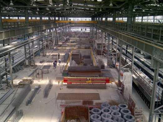 oczekiwania klientów Lokalizacja Poznań Bielsko-Biała Gdańsk Mszczonów Moce produkcyjne 45 000 m 3 / rok struktura 200 000 m 2 / rok płyty 18 000 m 3 / rok