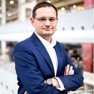Zarząd Pekabex SA i kluczowa kadra menadżerska Kluczowa kadra kierownicza jest od lat związana z Grupą Doświadczenie i kompetencje kadry zarządzającej i pozostałych kluczowych pracowników umożliwia
