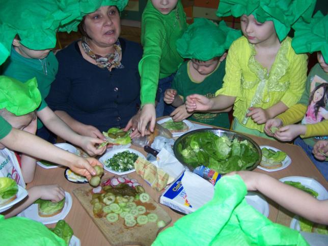 Rys. 20. Jarzynowy Bal w Przedszkolu nr 5 w Turku Rys. 21. Przedszkole nr 2 w Mi dzychodzie Podsumowanie 1.