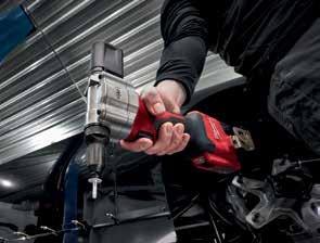 #MILWAUKEETOOL MILWAUKEETOOL.PL 549,00 ZŁ BE 905,27 ZŁ M2 BPRT-20X Nr artykułu 4933464405 SUBKOMPAKTOWA NITOWNICA CHARAKTERYSTYKA: Umożliwia montaż do 325 szt.