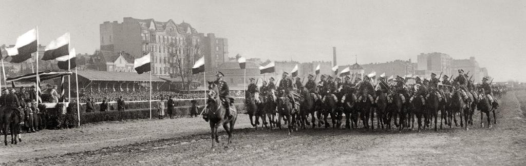 Niepodobna oddać tego upojenia, tego szału radości, jaki ludność polską w tym momencie ogarnął. Po 120 latach prysły kordony. Nie ma ich. Wolność! Niepodległość! Zjednoczenie! Własne państwo!