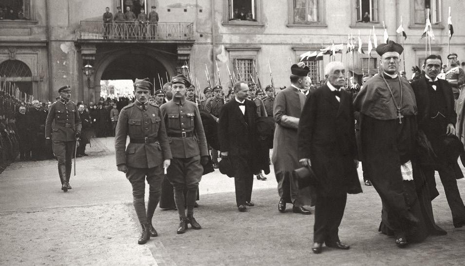 Afisz Rady Regencyjnej z tekstem odezwy do Narodu polskiego o przekazaniu władzy wojskowej brygadierowi Józefowi Piłsudskiemu i o utworzeniu Rządu Narodowego, Warszawa, 11 listopada 1918 r.