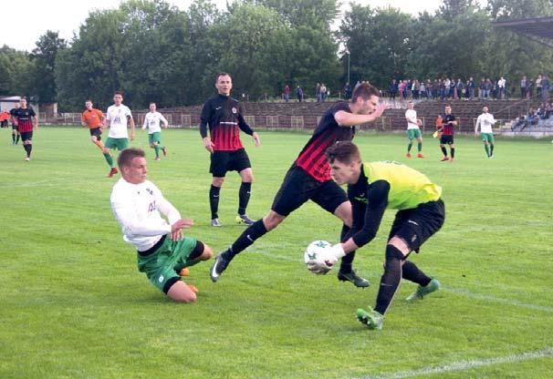 8 sport AZS zwycięża, juniorski Final Four w Białej piłka ręczna Akademicy zanotowali wygraną u siebie z Ostrovią Ostrów Wielkopolski 35:33, komplet punktów dopisało sobie SPR PWSZ Tarnów i status
