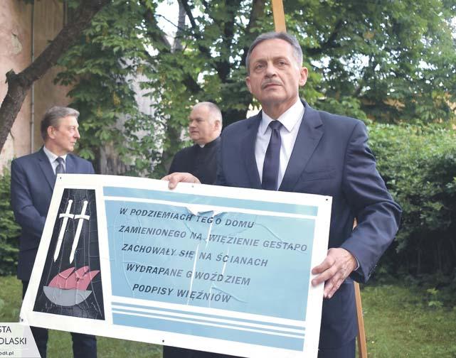 Tygodnik Podlaski 25 maja 2018 wydarzenia 3 ŚWIADECTWO WIARY I PATRIOTYZMU Udostępnienie do zwiedzania więziennej celi w byłej katowni Gestapo i Urzędu Bezpieczeństwa rozpoczęło proces tworzenia w