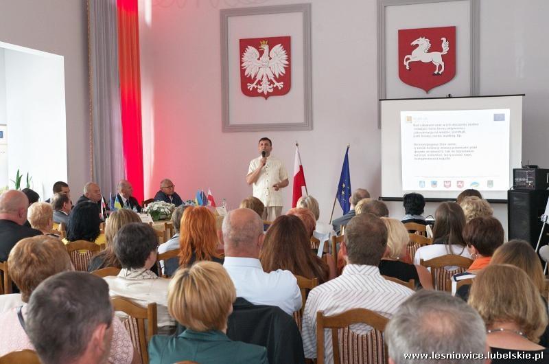 Konsul podkreślał również potrzebę zacieśnienia współpracy polsko-ukraińskiej.