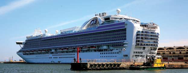 port Gdynia Największe statki pod względem tonażu brutto w Porcie Gdynia w 2008 roku Największe statki pod względem tonażu brutto w Porcie Gdynia w 2008 roku. To