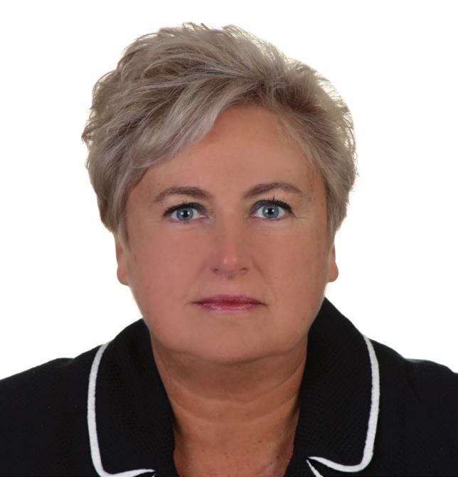 ubezpieczeń społecznych. Opracowuje metodologię prowadzonych w Wydziale badań statystycznych. Jest autorem m.in.
