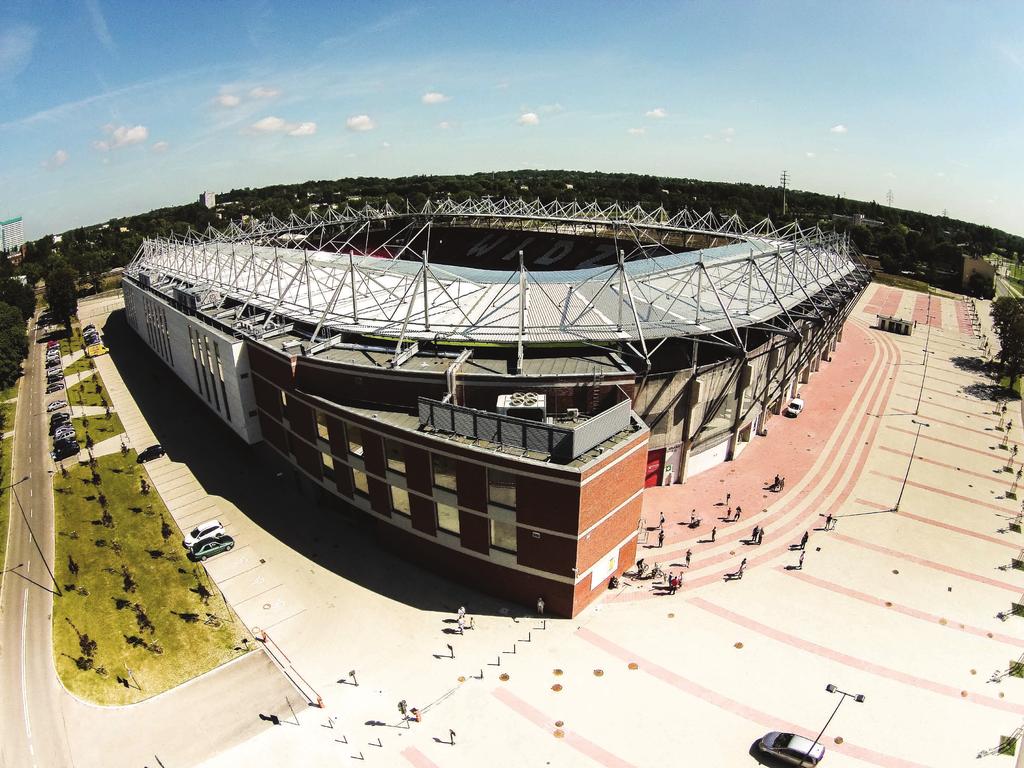 STADION WIDZEW ŁÓDŹ Instalacja audio-video sali konferencyjnej. Stadion Miejski Widzewa Łódź został zaprojektowany przez Pracownię Architektoniczną Ferdzynowie z Łodzi, powstał w latach 2015 2017.