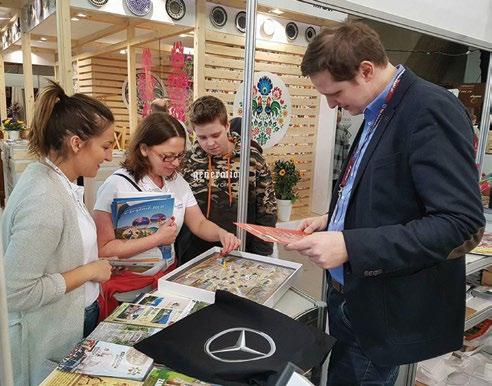 Drzewka symbolizują udaną, stale rozwijaną współpracę koncernu Daimler AG z miastem oraz lokalną społecznością. Są także pierwszym etapem procesu rewitalizacji obszarów zielonych w Jaworze.