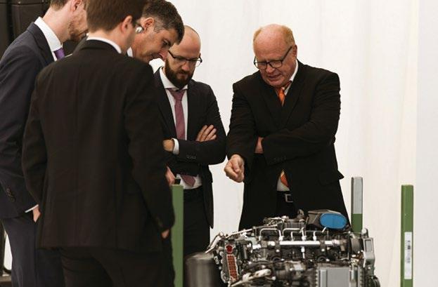 NEWSLETTER WYDANIE 5 LIPIEC 2018 WSTĘP 3 Powierzchnia produkcyjna obiektu wynosi 180 000 m², czyli o 40 000 m² więcej niż pierwotnie planowano, a zakłady mieszczą się na terenie liczącym 50 hektarów.