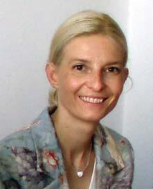 ZAHRANIČIE 6 ZASADNUTIE SNEMU ERO-FDI MUDr. Simona Dianišková Uskutočnilo sa 23. 25. mája v portugalskom Porte. SKZL na ňom zastupovali viceprezidenti komory MUDr. Simona Dianišková a MUDr.