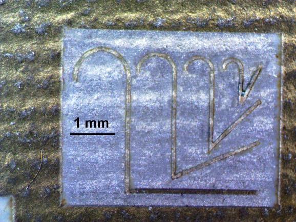 odwzorowania; c,d struktury test2 do oceny rozdzielczości laserowej ablacji warstw Warunki poprawnej obróbki laserowej określano doświadczalnie.