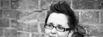 DR AGATA KAROLINA KRÓLIKOWSKA W latach 1996 2002 studiowała chemię na Wydziale Chemii Uniwersytetu Warszawskiego, studia ukończyła z wyróżnieniem.