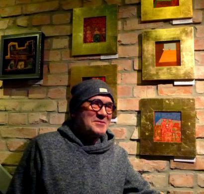 Wojciech malarz żyje i tworzy w Szczecinie, zdobywa nagrody, uznanie i uczy młodzież w Państwowym Liceum Sztuk Plastycznych.