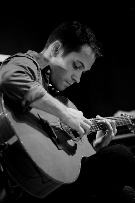 PIOTR KRĘPEĆ: FINGERSTYLE I OKOLICE Sobota, 19 maja 201
