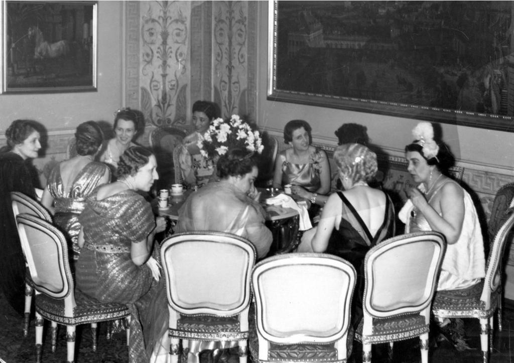 Il. 7. Styczeń 1939 roku. Przyjęcie noworoczne wyprawione przez prezydenta Ignacego Mościckiego na Zamku Królewskim w Warszawie.
