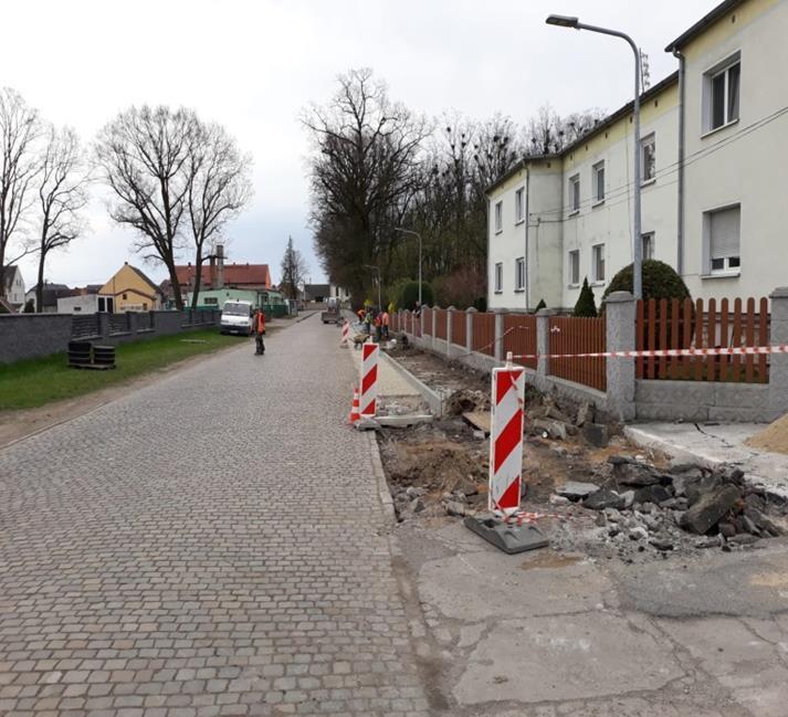 wojewódzkiej nr 409 do zjazdu na działkę nr 1277/14.