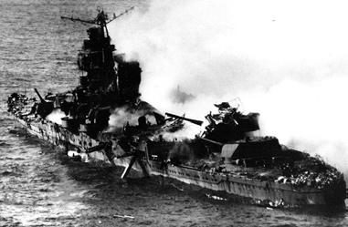 lotniskowców, jak się wkrótce okazało podstawowej siły floty amerykańskiej. Japoński atak na Pearl Harbor stał się bezpośrednią przyczyną przystąpienia Stanów Zjednoczonych do II wojny światowej.
