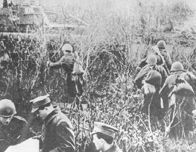 polską, przybywało chętnych Polaków do walki z Niemcami. 31 marca 1944 roku z żołnierzy 1. Dywizji Piechoty i napływających ochotników powstała Armia Polska w ZSRR.