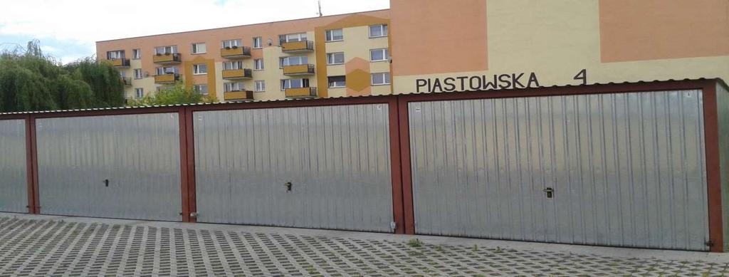 BUDOWA 12 GARAŻY BLASZANYCH PRZY BLOKU PIASTOWSKA 4.