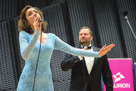 wrocławskim teatrze musicalowym, gdzie zagrał główną rolę w spektaklu Księga dżungli. Jest finalistą Przeglądu Piosenki Aktorskiej we Wrocławiu.