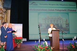 Spotkania 28 Międzynarodowy Dzień Pielęgniarki i Położnej w Krakowie Deficyt kadr najwyższy w Europie 65 małopolskich pielęgniarek zostało 11 maja, z okazji Międzynarodowego Dnia Pielęgniarki i