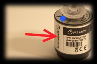 Opis postępowania: 1. Uruchomić interfejs OptoBTEx zbliżając metalowy element (ferromagnetyczny) do interfejsu w miejscu oznaczonym napisem. Na froncie zacznie migać niebieska dioda LED. 4.