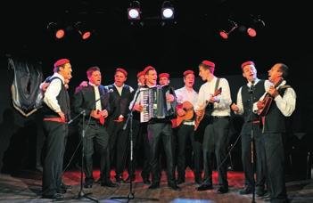 Show Time Karaoke każdy śpiewać może właśnie tak społeczność akademicka świętuje środek tygodnia, nabierając pozytywnej energii na kolejne dni. W tym dniu akceptujemy każdy TALENT!