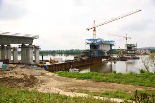Podstawowe dane geometryczne: rozpiętości przęseł: Estakada północna: 38.4m+19x48.0m+38.4m Most główny: 110.0m+180.0m+110.0m Estakada południowa: 38.