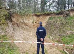 Po uzyskaniu informacji o zdarzeniu SKKW w Gdańsku zadysponowało na miejsce grupę poszukiwawczą-ratowniczą.