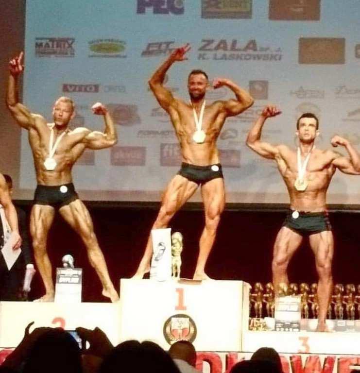 Fitness, odbywającym się w Siedlcach. Konkurencja była dosyć duża, bo w imprezie brało udział w sumie ponad 150 zawodników w różnych kategoriach oraz przedziałach wiekowych i wzrostowych.