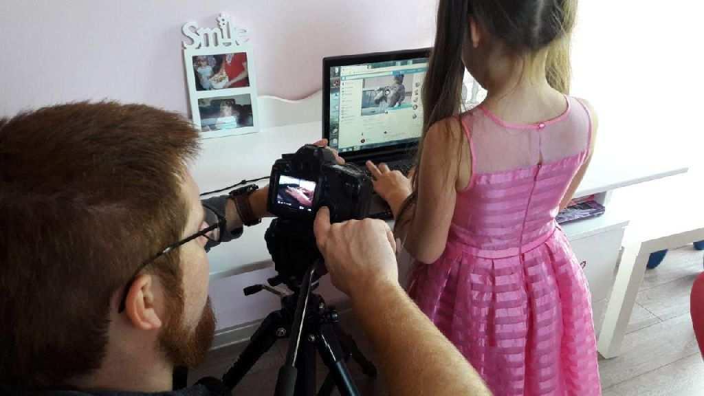 STRONA 6 KOMUNIKATOR MGP Rozpoczęły się zdjęcia do spotów o cyberzagrożeniach Wydział Prewencji KWP zs.
