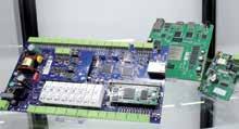 Obszar kompetencji zespołu obejmuje zarówno systemy elektroniczne oparte na nowoczesnych, szybkich układach cyfrowych FPGA, DSP i SoC, jak też rozwiązania analogowe od dedykowanych obwodów