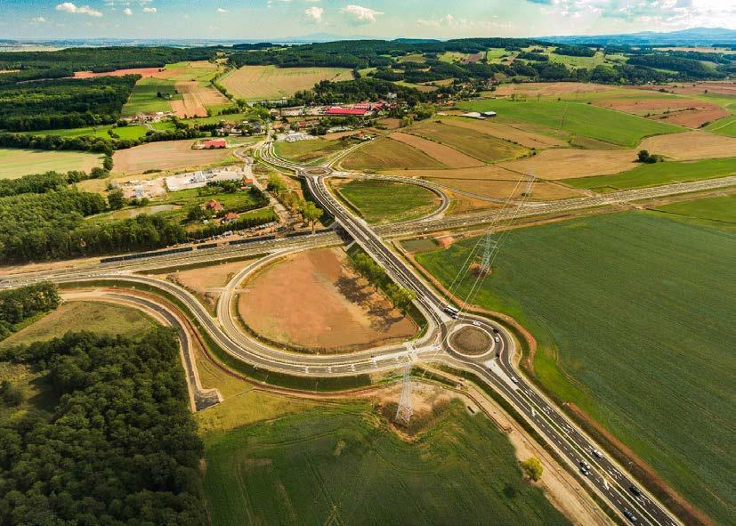 PRZYKŁADOWE REALIZACJE (3) Budowa drogi ekspresowej S3 zadanie II Jawor - Bolków Zamawiający: Generalna Dyrekcja Dróg Krajowych i Autostrad Oddział we Wrocławiu Wykonawca: Mota-Engil Central Europe S.