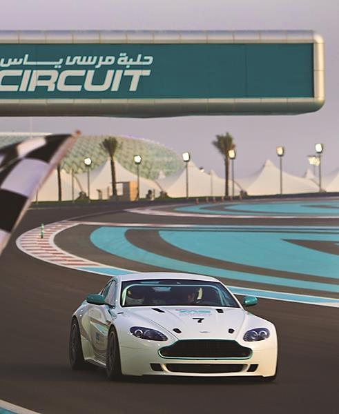 3.3. Opis wyjazdu: dzień 3 - do południa DZIEŃ 3, PIĄTEK Yas Marina Circuit i Zwiedzanie Abu Dhabi Po śniadaniu zapraszamy gości do stolicy ZEA, Abu Dhabi na Tor Wyścigowy Yas Marina Circuit.