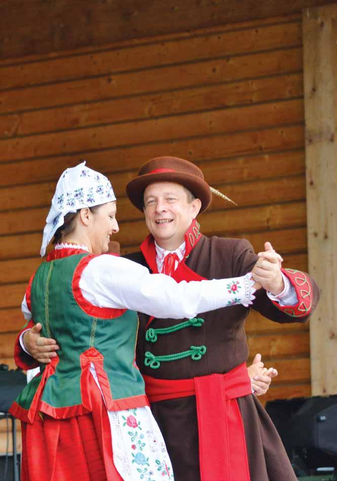 historia Miodobranie to nie tylko święto miodu, to również święto kultury kurpiowskiej 26 sierpnia 2018 roku odbędzie się po raz 41. Miodobranie Kurpiowskie. Impreza jest organizowana od 1976 r.
