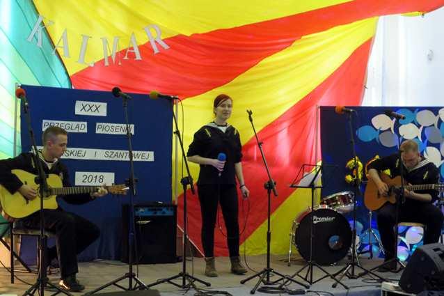 TRB z SP w Trzebie y, i eglarki z ZSO 4, a z solistów Julia z Gim.