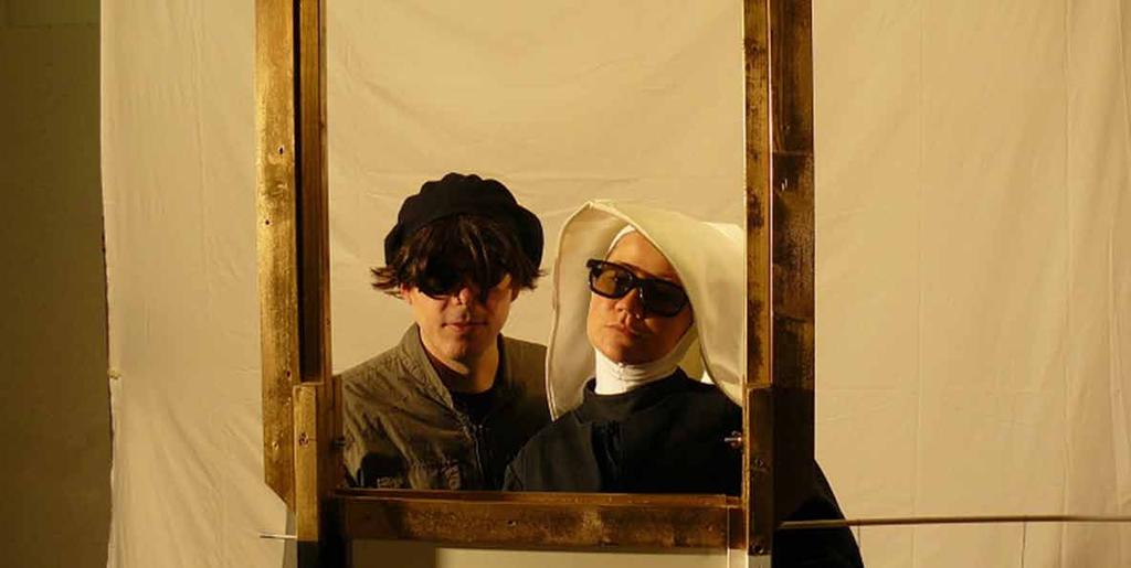 Teatr Teatro 13 Nella testa di W / W glowie W czwartek giovedì 08.06 godz. ore 20.00 Teatr Dzika Strona Wisły Plac Hallera 5, Warszawa W glowie W to spektakl zainspirowany Wariatem i zakonnicą S.I.