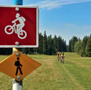#szwajcarianarowery Le Doubs La Chaux-de de-fonds Rowery górskie MTB Solothurn Biel Bazyle ea Rheinfelden Aarau Co uvet Sainte-Croix Saut du Doubs Creux du Van Lac de