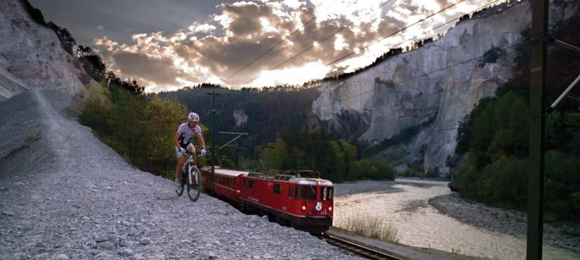 Koleje Retyckie. Na rowerze MTB wzdłuż trasy pociągu, Gryzonia Rhätische Bahn Koleje Retyckie Tel. +41 (0) 81 288 65 65 www.rhb.